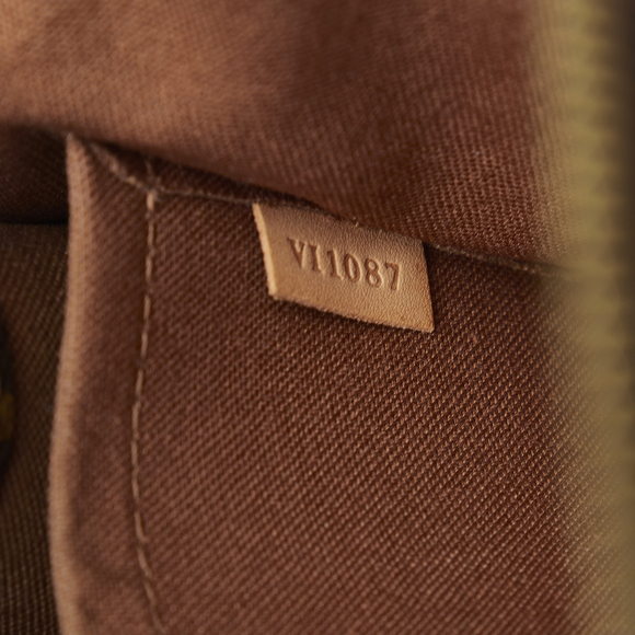 Pre-Loved Louis Vuitton Monogram Popincourt - Picture 7 of 11